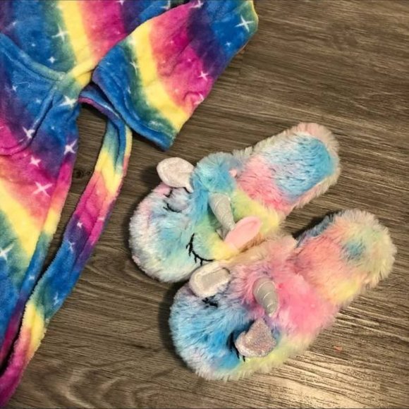 Unicorn Bathrope & Slippers Set - Picture 6 of 6